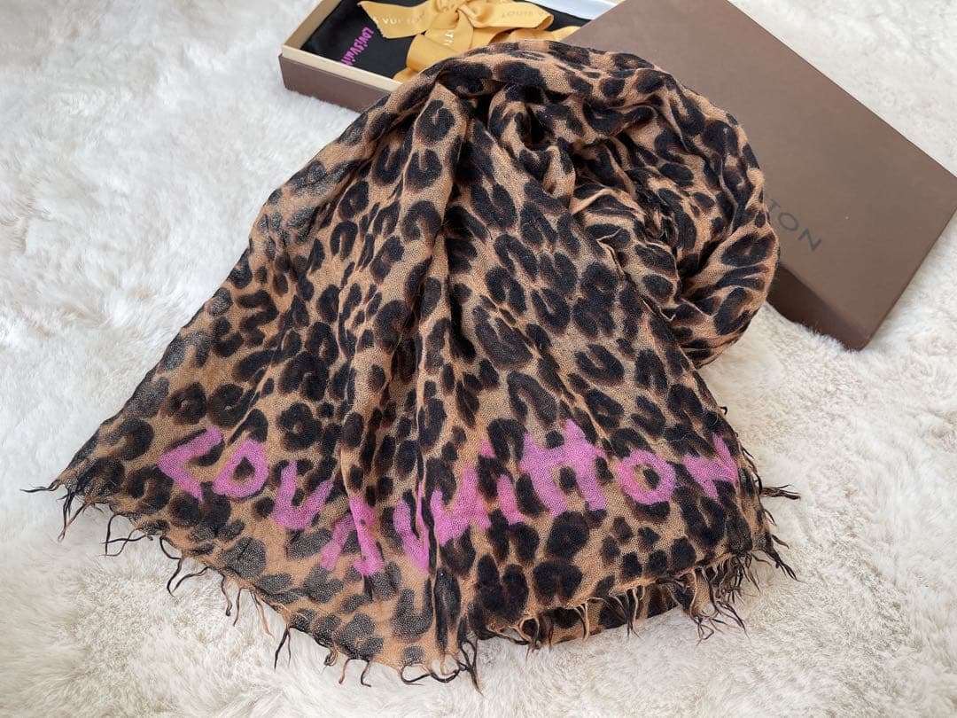 .*M様 LOUIS VUITTON ルイヴィトンレオパードカシミヤシルクストー