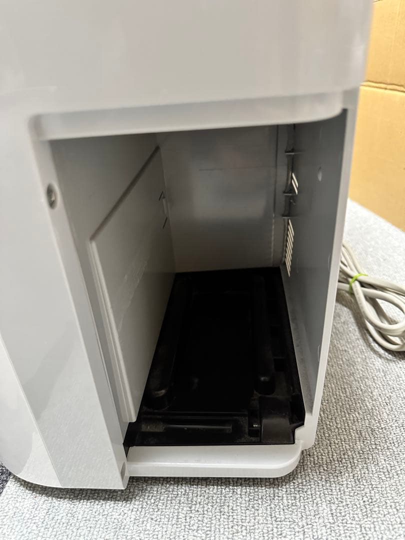 2019年MITSUBISHI 三菱　除湿機 MJ-M120PX-WSARARI