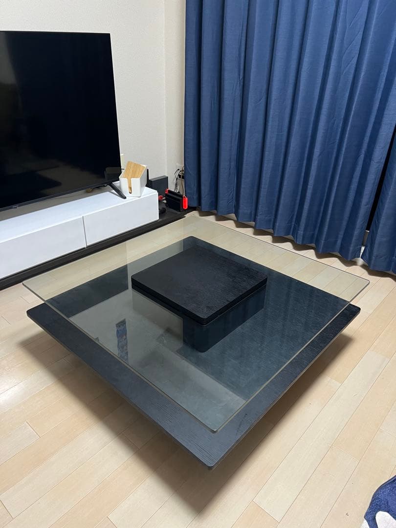 Armonia ガラスセンターテーブル