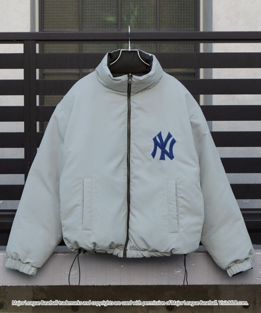 New York Yankeesダウン スタジャン ブラック グレーM