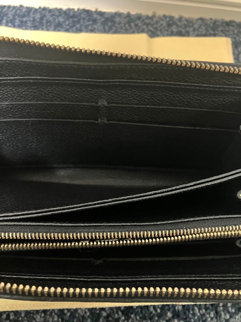 ルイヴィトン　ジッピーウォレット