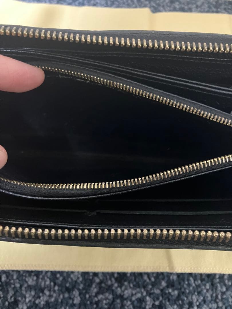 ルイヴィトン　ジッピーウォレット