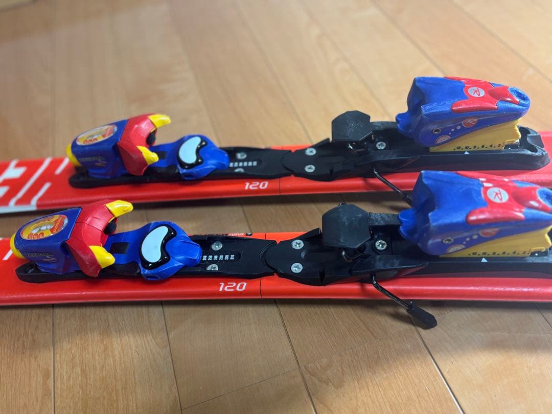 【中古】ROSSIGNOL HERO スキー板120cm ブーツ、ストックセット