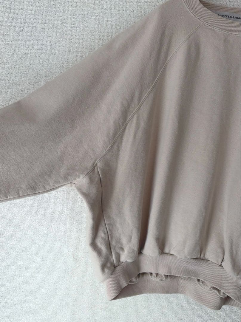 人気完売品　COGTHEBIGSMOKE ELLIS スウェット ベージュ 美品