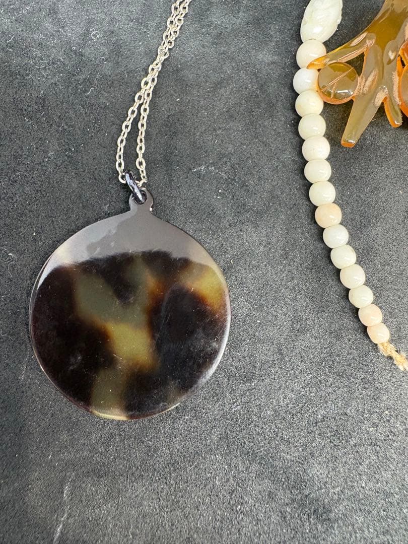 べっ甲製 魚型ペンダントネックレス 木箱付き