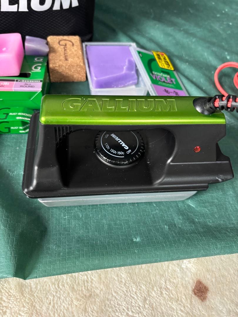 ガリウム　トライアルワクシングセット　ホットワックス　アイロン➕シャープナー