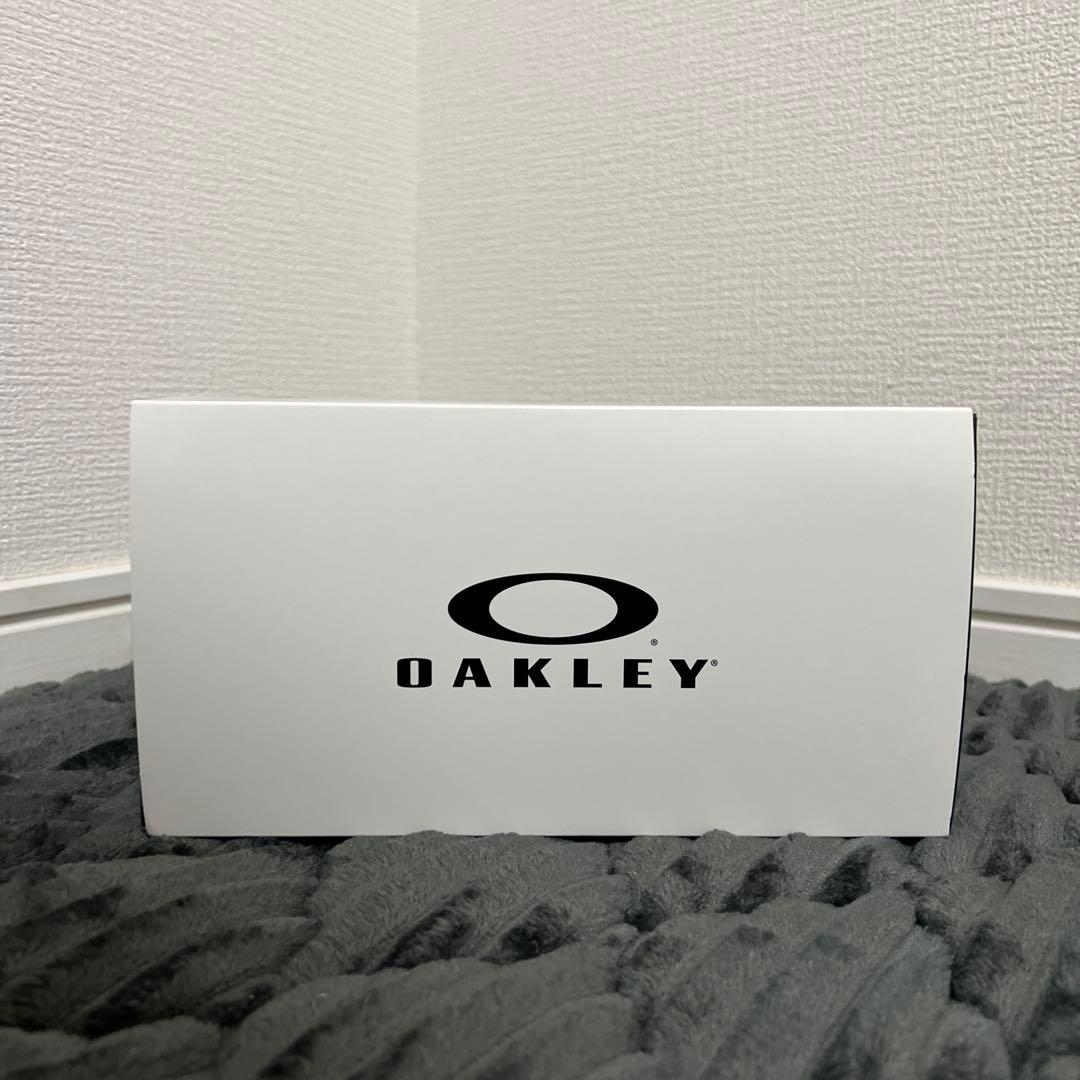 【新品未使用】オークリー フライトトラッカー XL メタルブラック