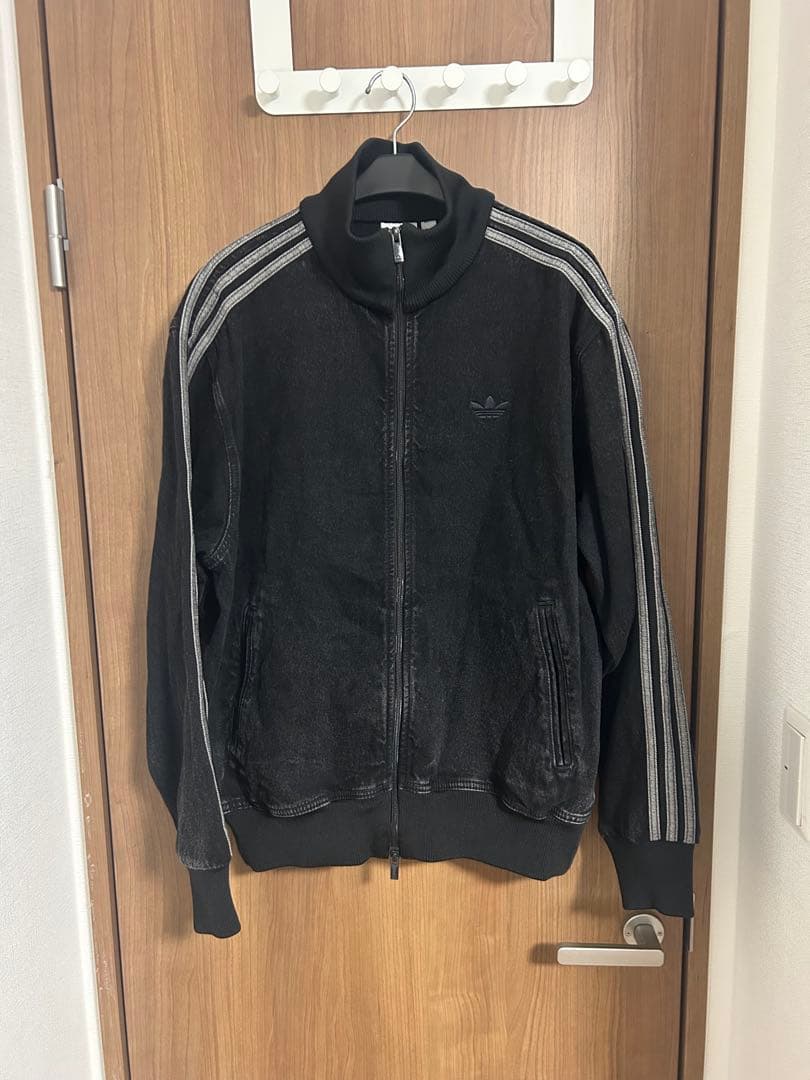 アディダス　アディカラー デニム ファイヤーバード トラックトップ