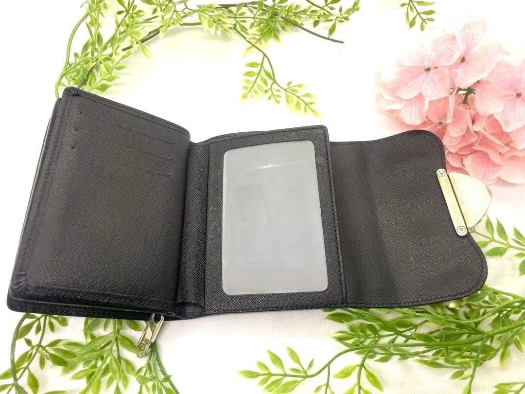 Louis Vuitton ルイヴィトン　ブラック 三つ折り財布