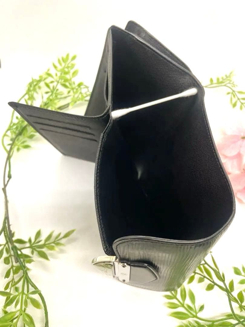 Louis Vuitton ルイヴィトン　ブラック 三つ折り財布