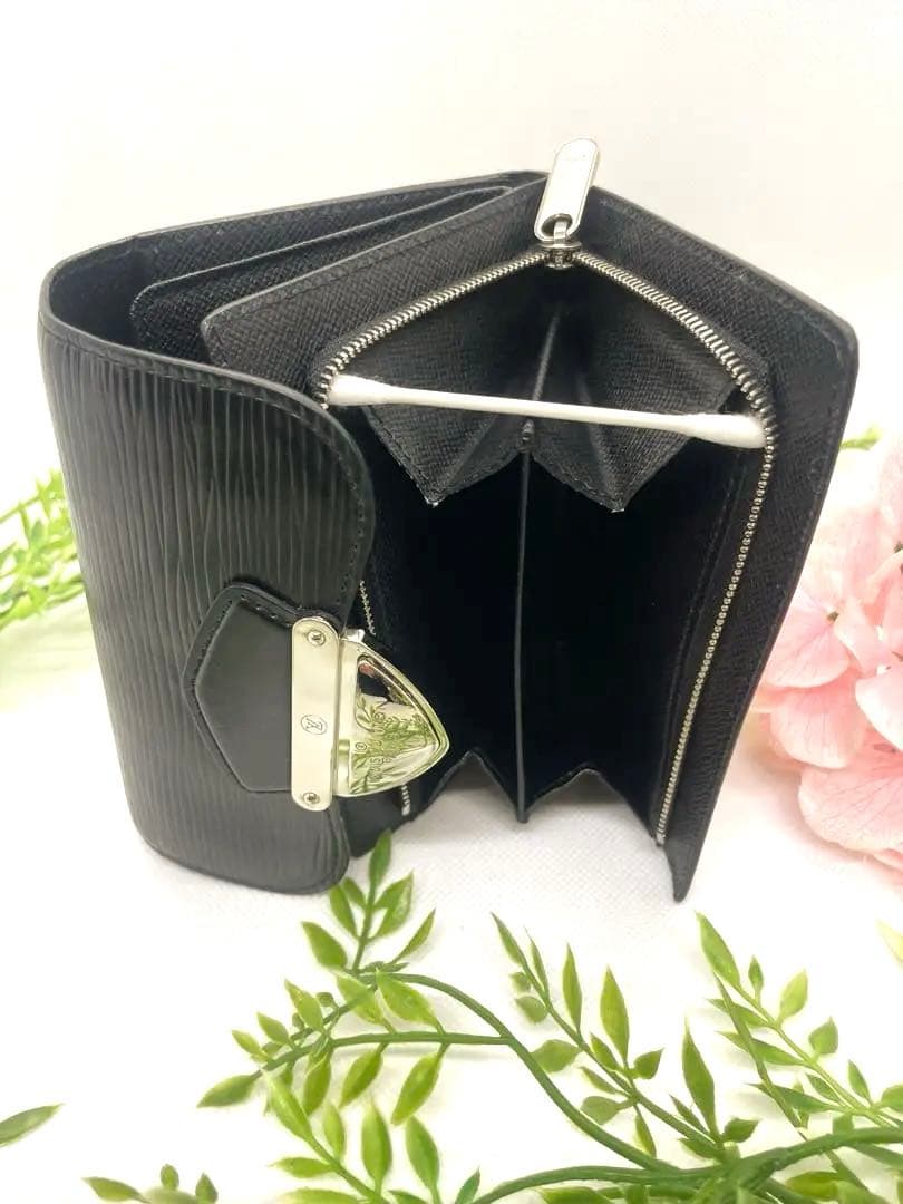 Louis Vuitton ルイヴィトン　ブラック 三つ折り財布