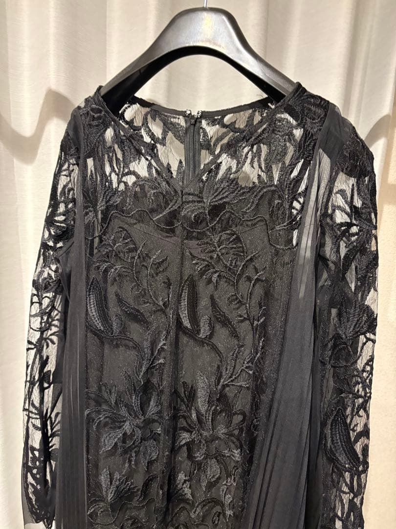 niana　マタニティ可　ブラックレース　パーティードレス