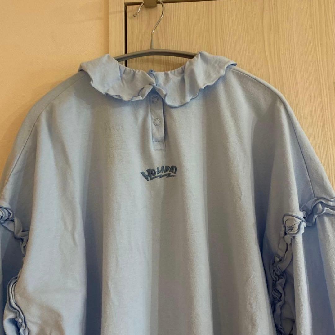 HOLIDAY RUFFLE COLLAR TOPS ライトブルーロンT