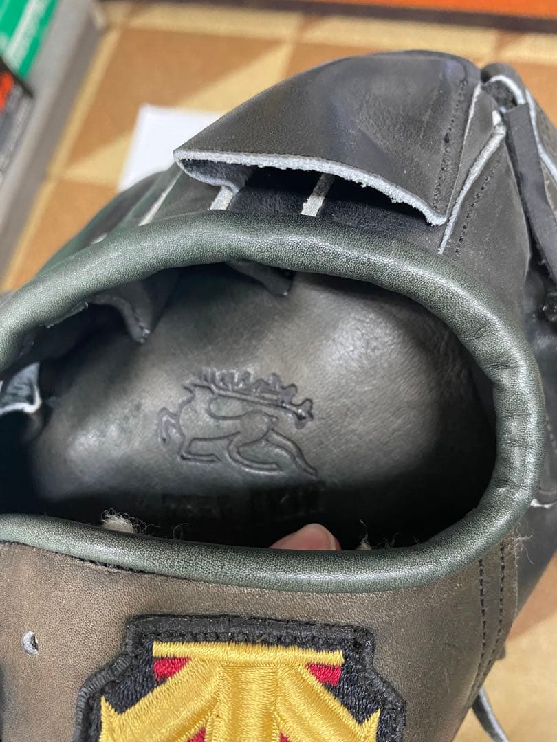 c デサント 硬式　木佐貫モデル　ブラック