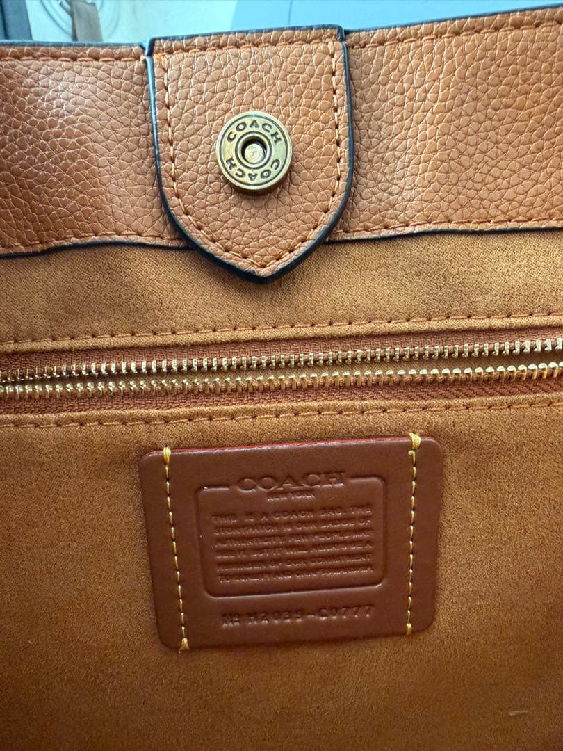 COACH C0777トートバッグ　ショルダー付き　2WAY ホワイトxブラウン