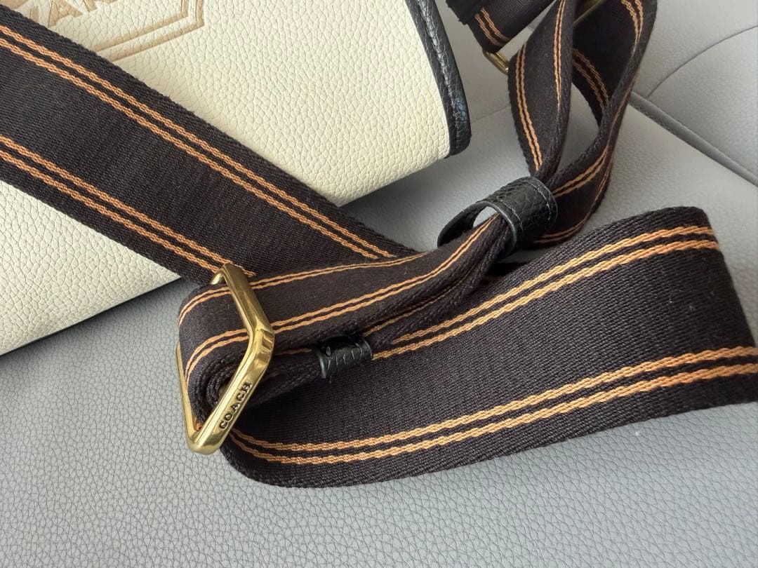 COACH C0777トートバッグ　ショルダー付き　2WAY ホワイトxブラウン