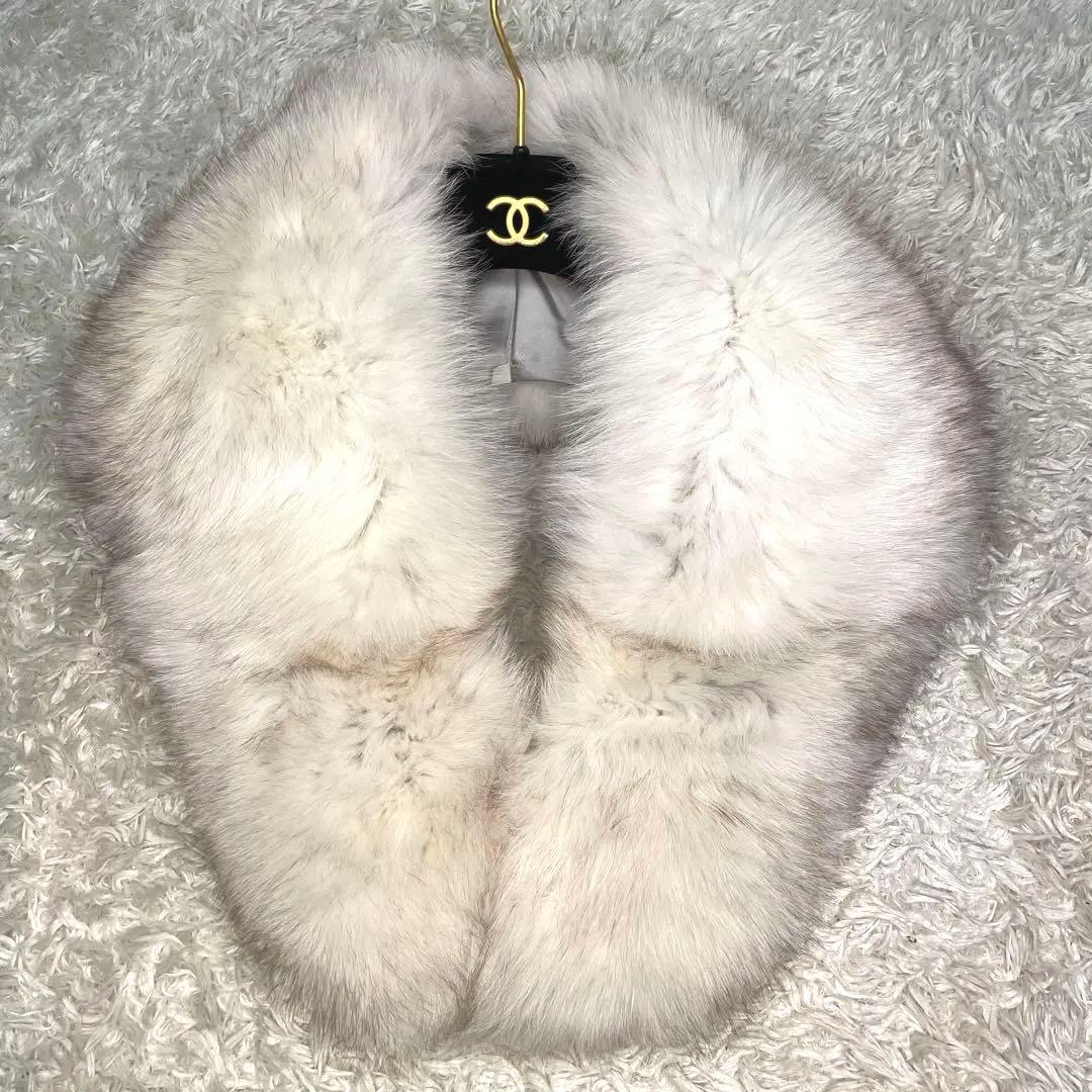 極美品✨ SAGAFOX 高級白銀ブルーフォックスショール 本毛皮 白系