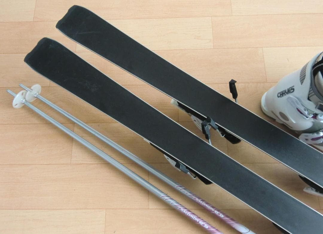 ■■送料無料■ATOMIC■女性用スキーセット■142/24-24.5■WAX■