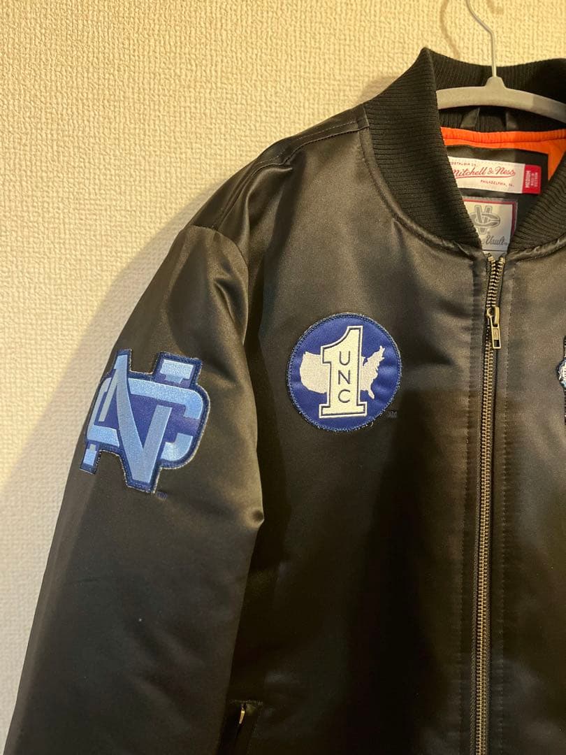 ジャケット・アウター mitchell&nessNorthCarolinaStadium Jumper
