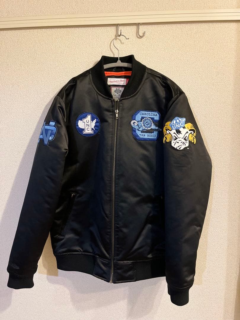 ジャケット・アウター mitchell&nessNorthCarolinaStadium Jumper