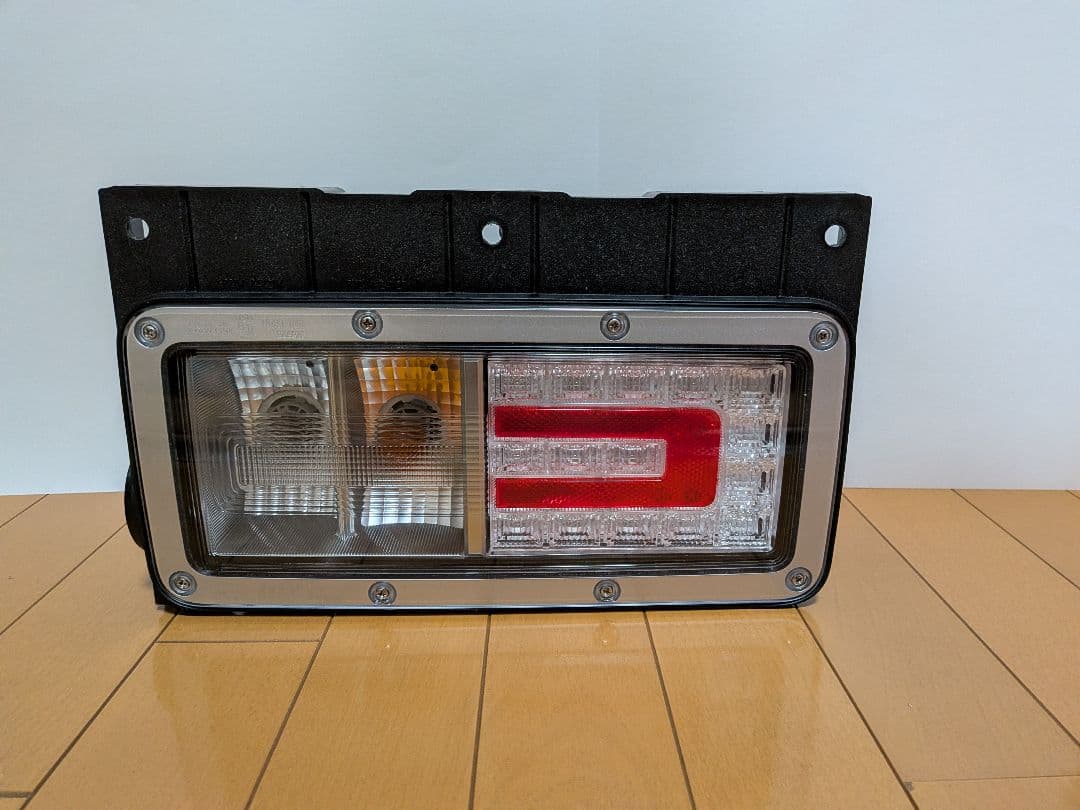 日野 大型 トラック 純正 LED テールランプ 左右 小糸製作所 koito