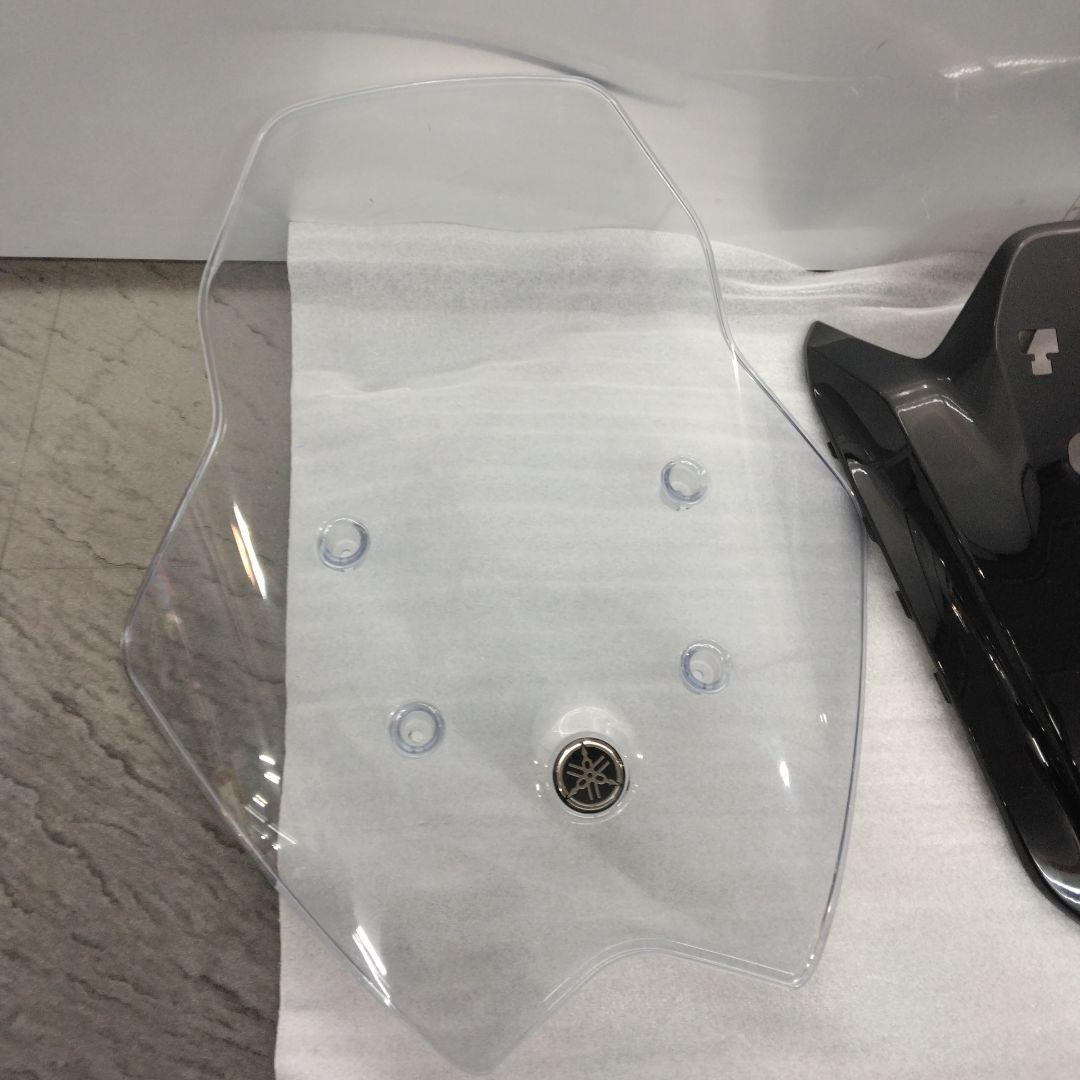 ヤマハマジェスティSウインドシールド　中古品