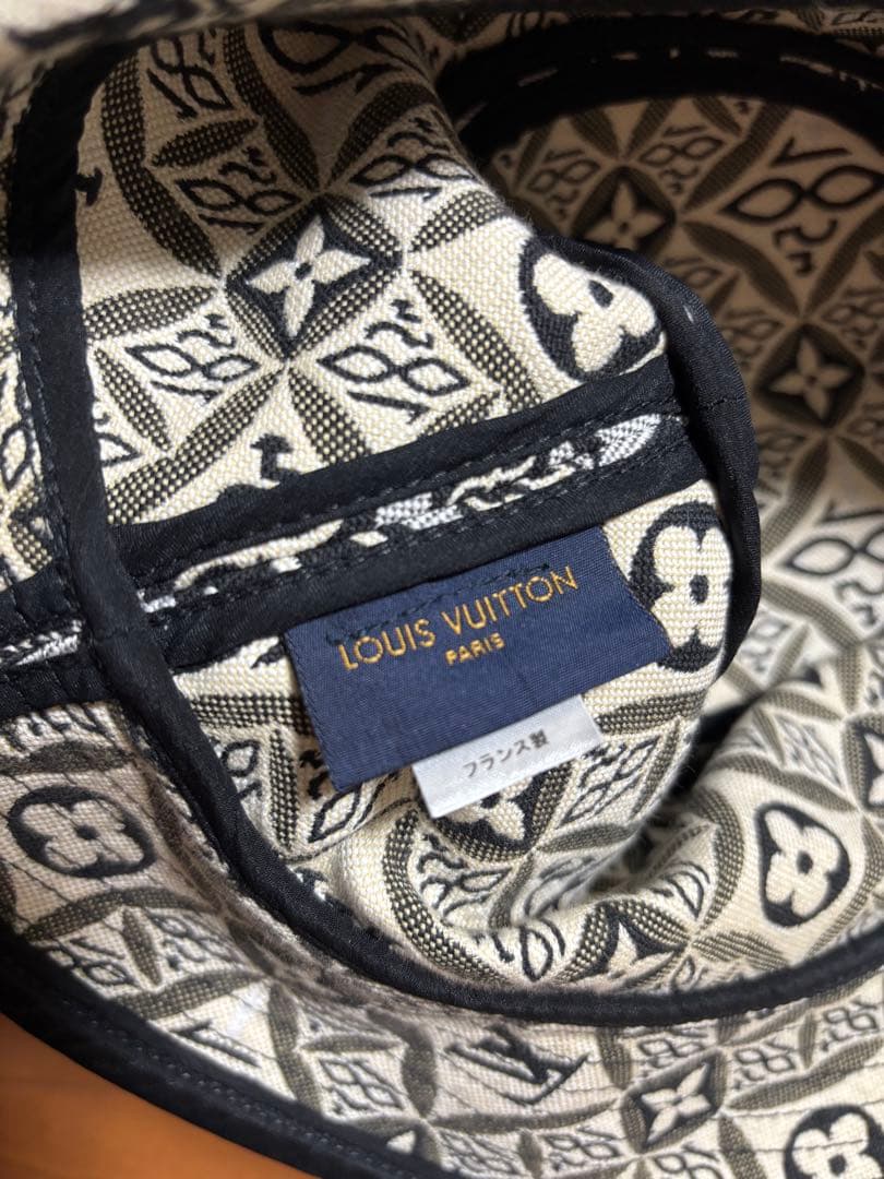 ルイ・ヴィトン バケットハット モノグラム柄Mサイズ