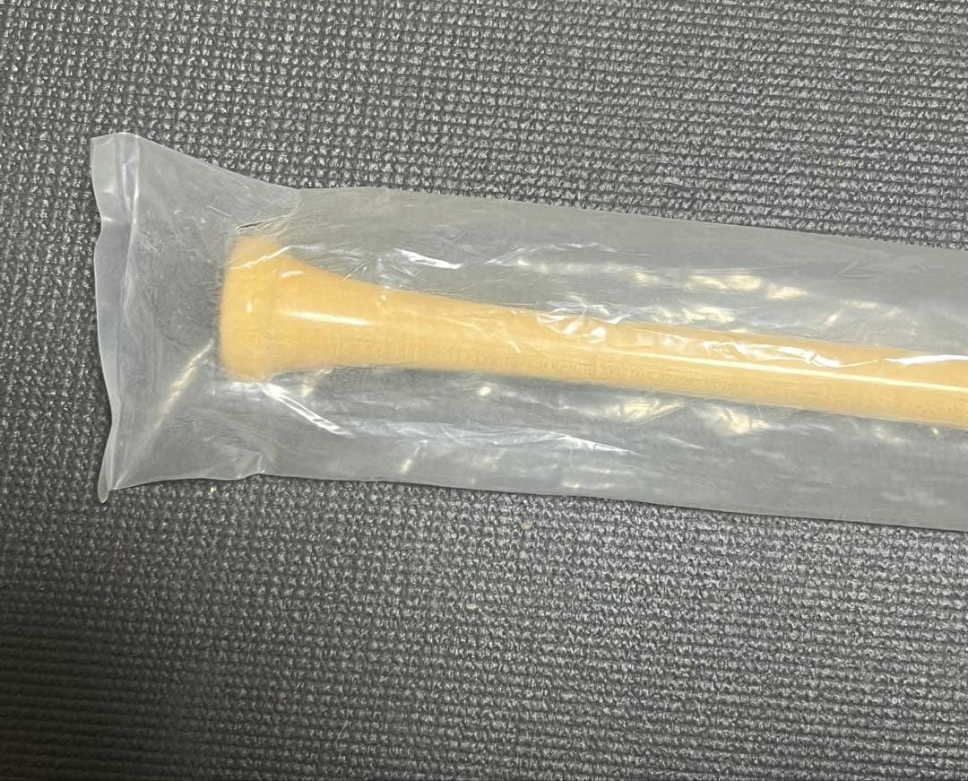 ヴィクタス硬式木製バット　新品