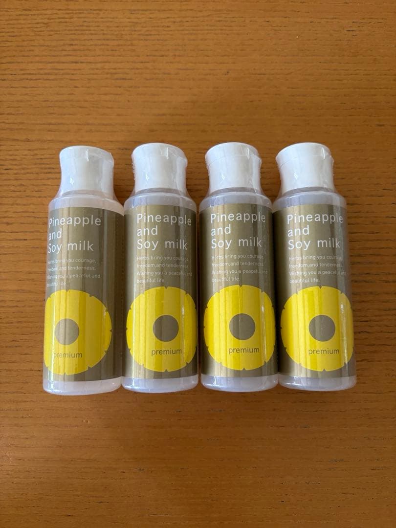 パイナップル豆乳ローションプレミアム　４本セット