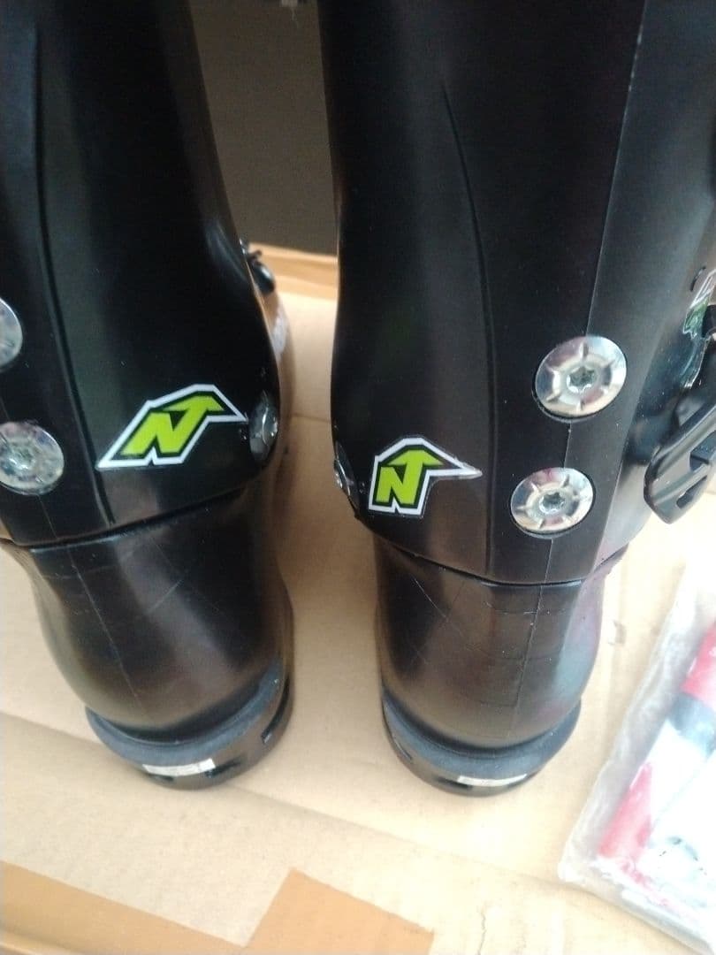 ノルディカ新品シェル 美品インナー 新品スポイラー/ブーツケース付