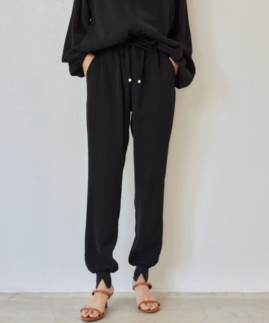 ほぼ新品＊【現在販売中】BARNYARDSTORMダブルクロスジョガーパンツ黒ⅰ