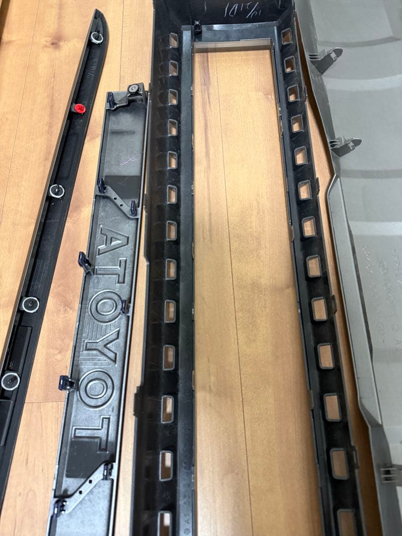 トヨタランドクルーザー250VX 純正パーツ5点セット