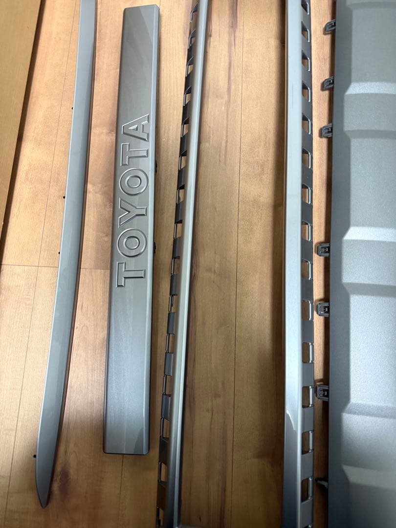 トヨタランドクルーザー250VX 純正パーツ5点セット