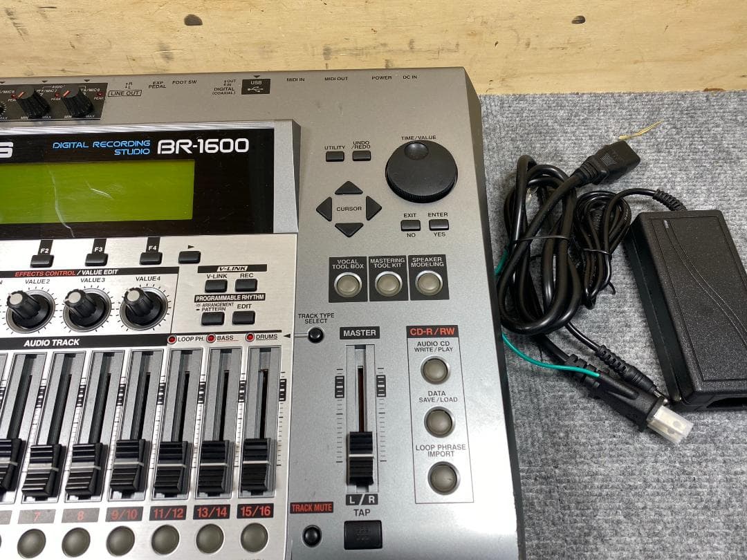 1026 BOSS BR-1600 MTR マルチトラックレコーダー