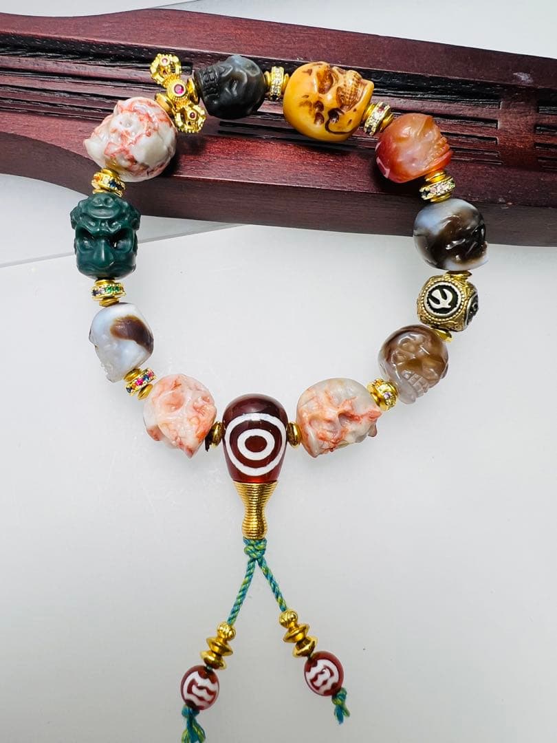 天然石スカル！力強く、守護・再生・引き寄せをテーマにしたブレスレット