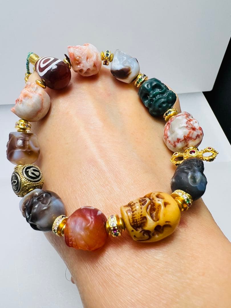 天然石スカル！力強く、守護・再生・引き寄せをテーマにしたブレスレット