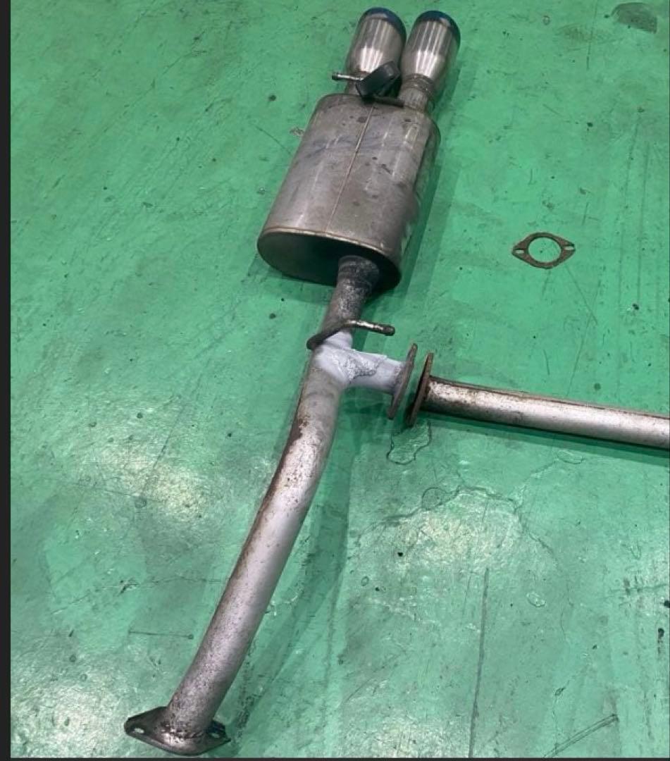 あつや様、専用30プリウス　右テールパイプ　加工アリ、修理品