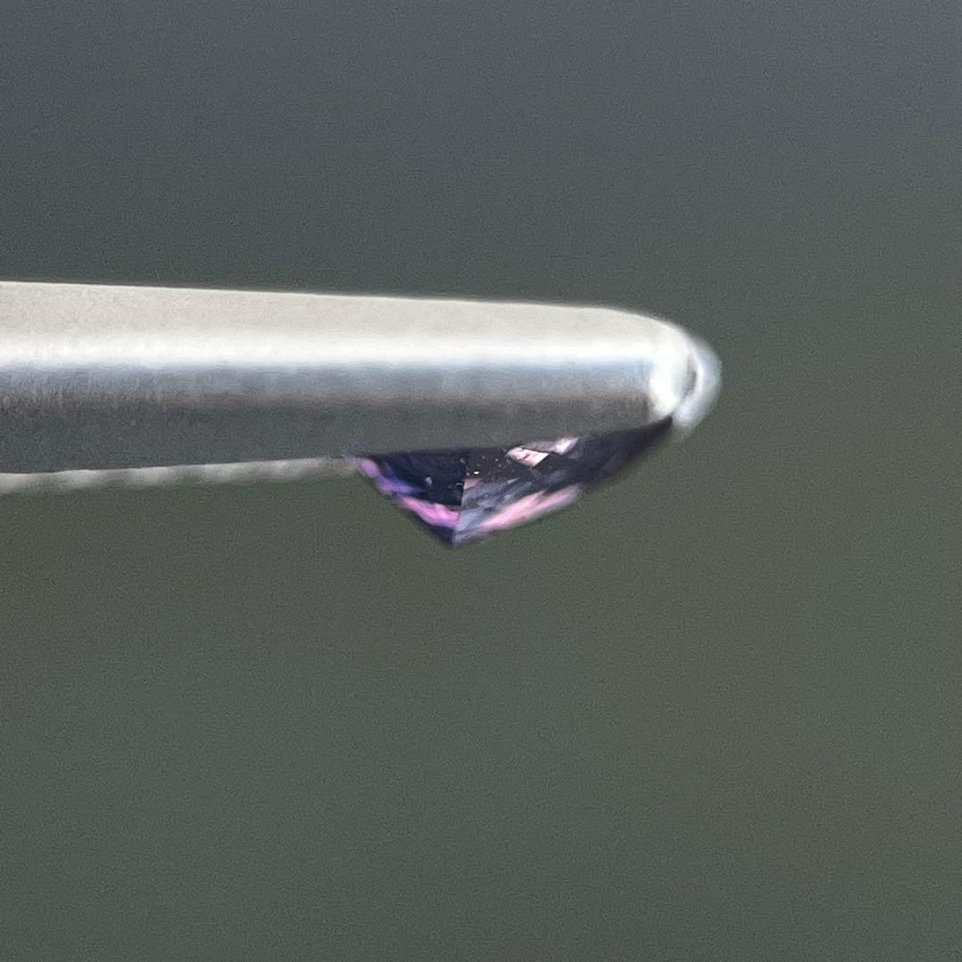 スリランカ産非加熱天然バイオレットサファイアルース