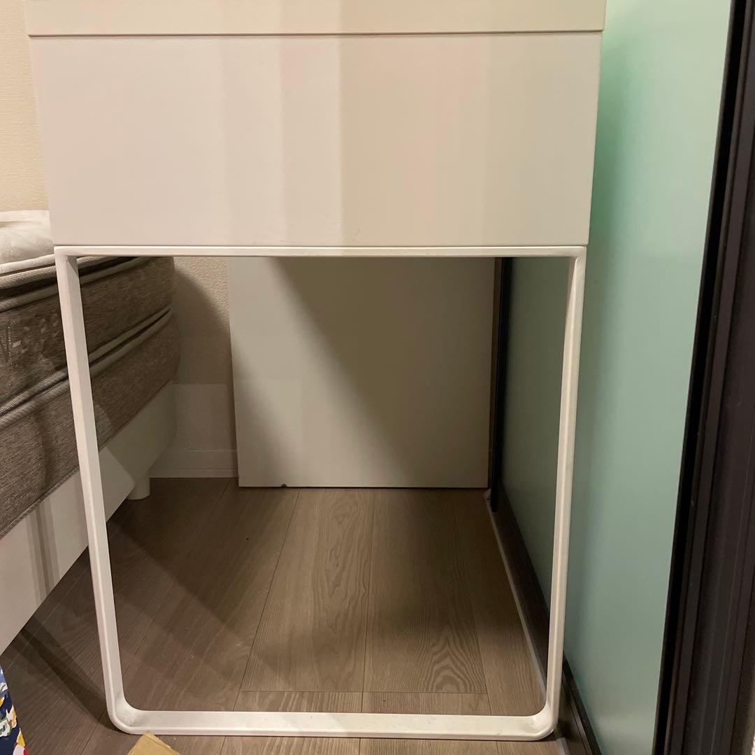 ホワイト引き出し付きテーブル　勉強机