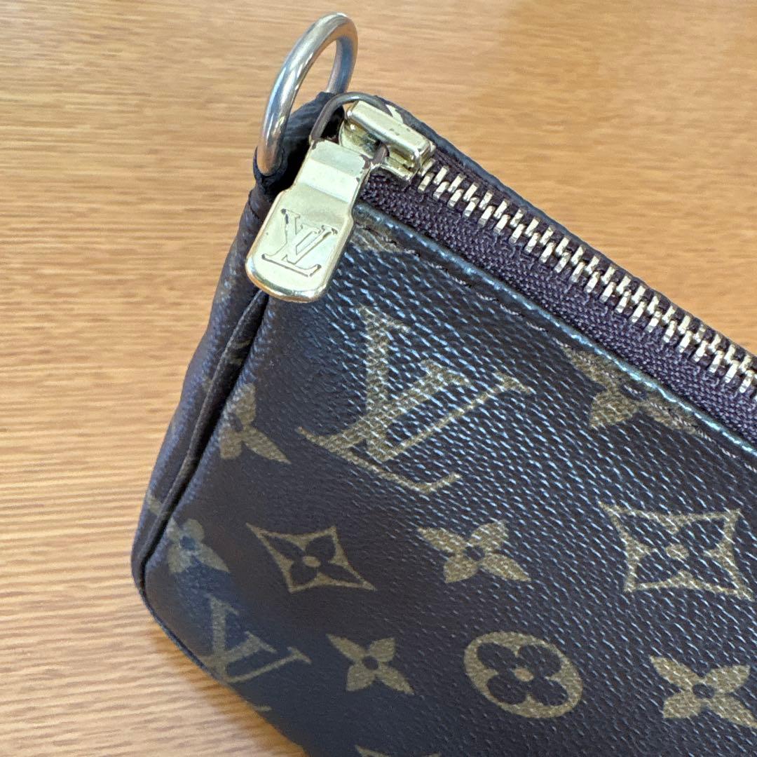 LOUIS VUITTON ルイ ヴィトン モノグラム ポシェット