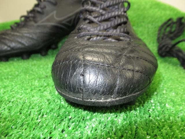 Mizuno Morelia Neo II β 26.5