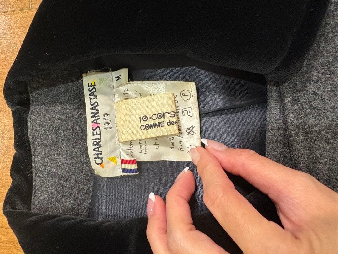 Comme des garcons シャルルアナスタスコート