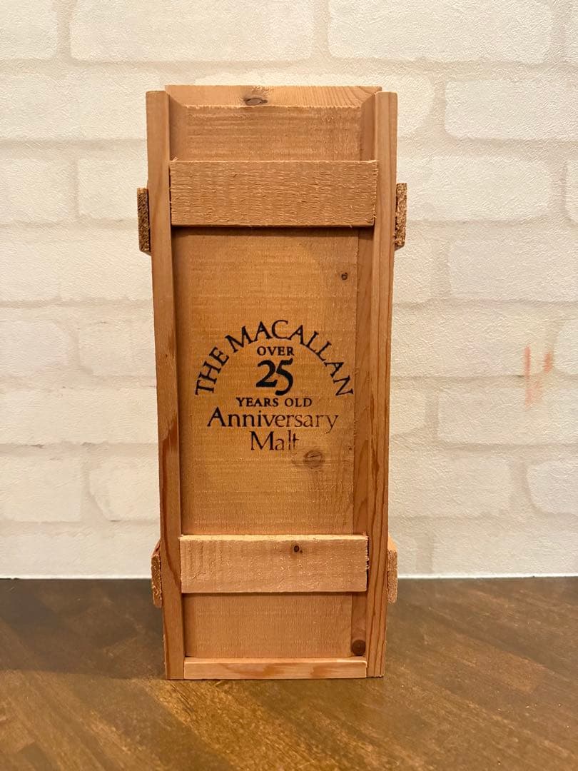 マッカラン25年 アニバーサリー モルト 【空箱】