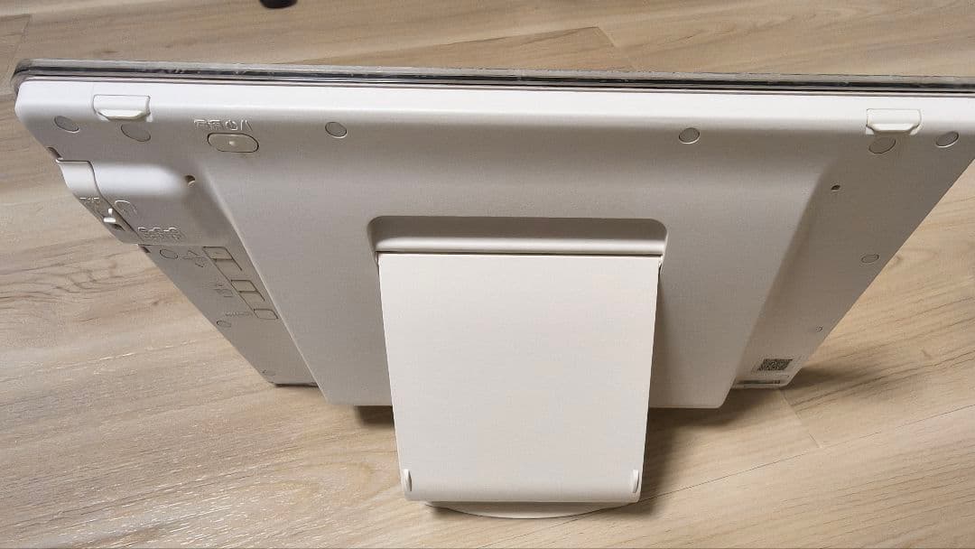 Panasonic 10V型 ポータブルテレビ 防水UN-10E7-W