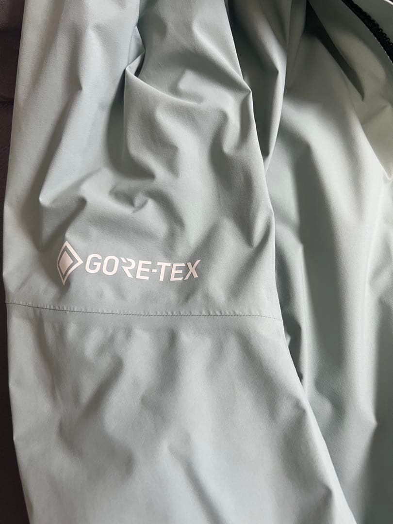 レディース BURTON ジャケット Women's ［akGORE-TEX