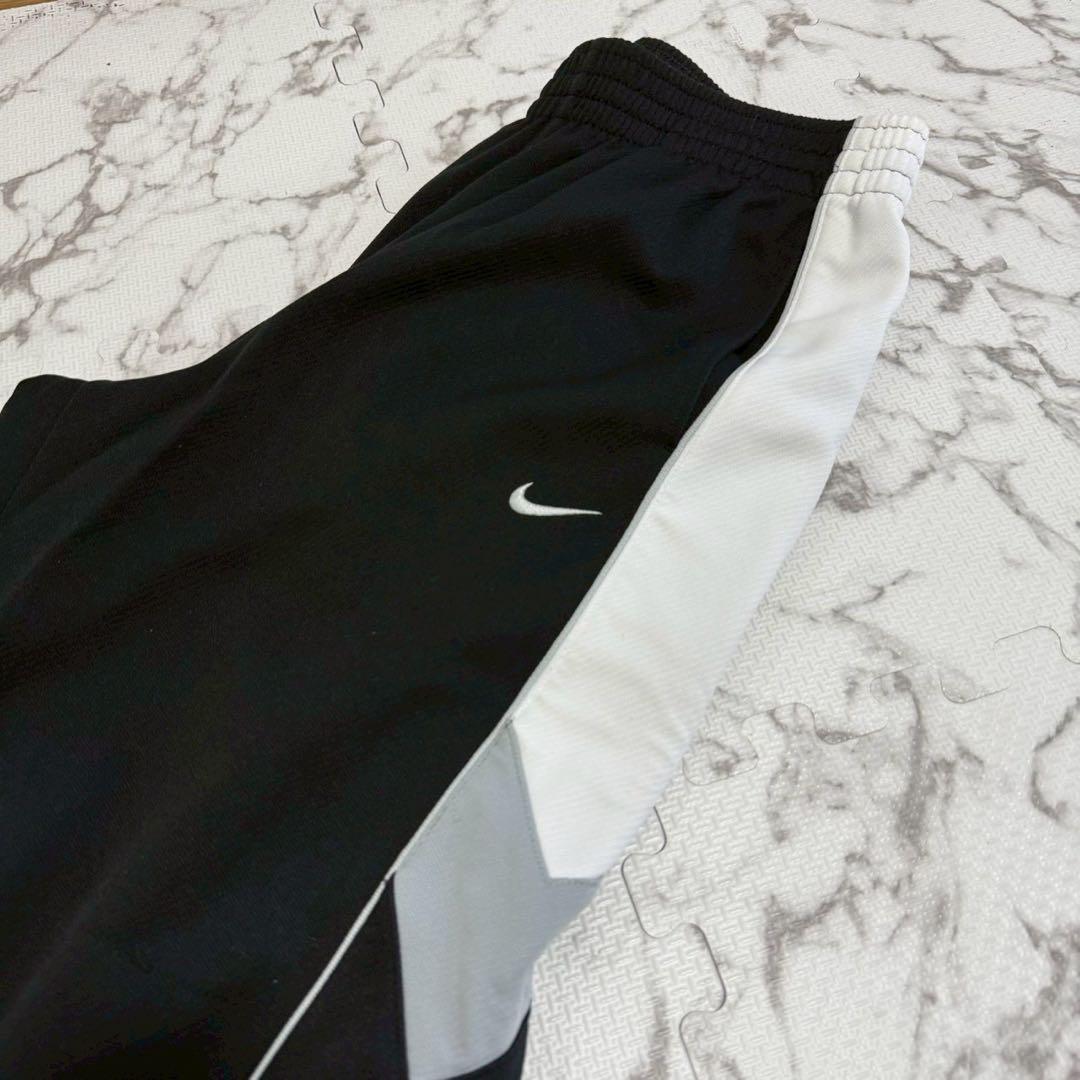 美品 NIKE セットアップ XL 黒白 ジャージ　ナイキ 上下　フラップボタン