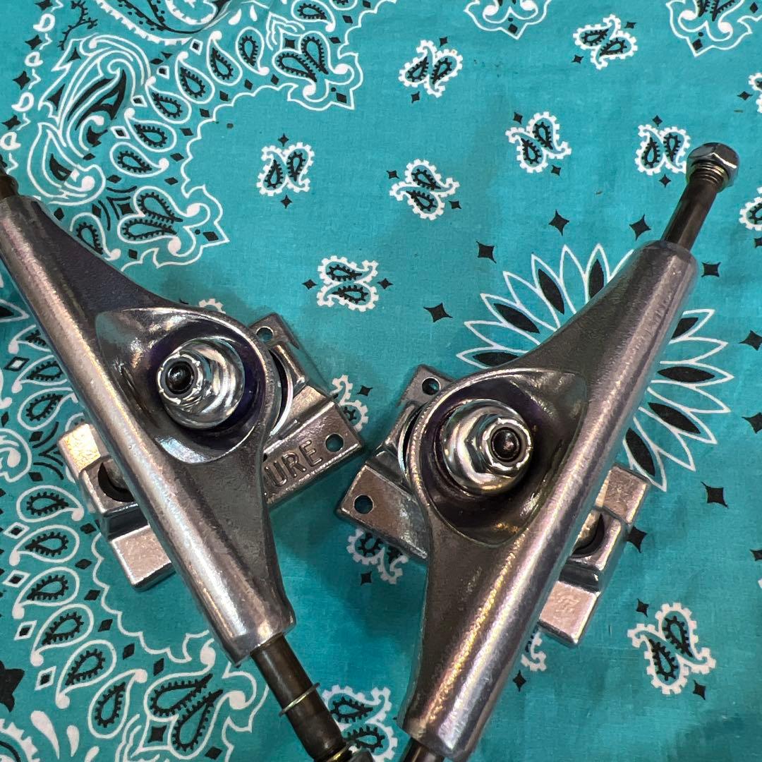 スケートボード トラック アルミ シルバー5.0HI