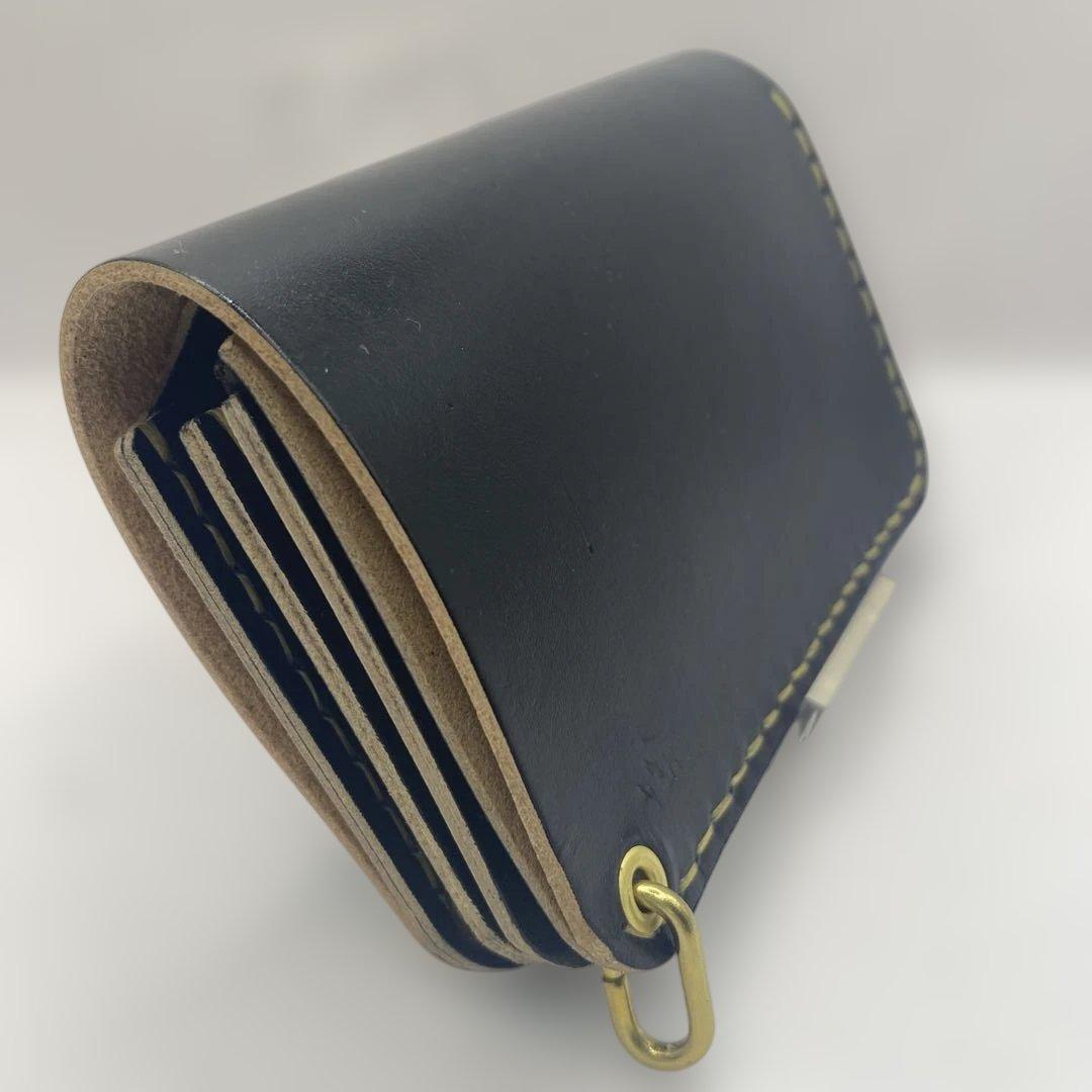 人気！折らずにお札が入る無骨なミドルトラッカーウォレット