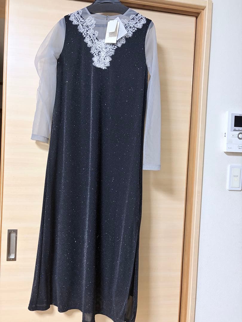 み*き様 【LEJA】レースネック透け袖スリットキラキラロングドレスワンピース