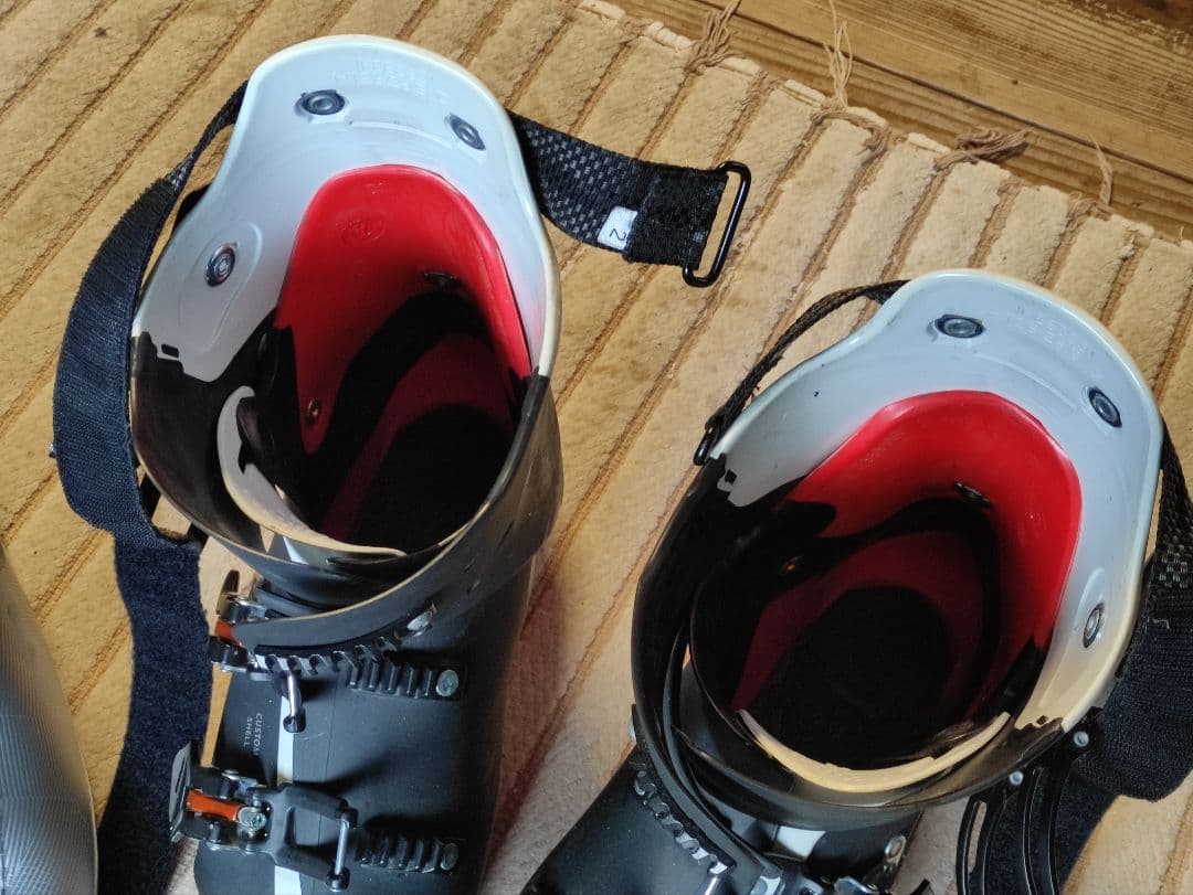 SALOMON (サロモン) スキーブーツ XPRO100